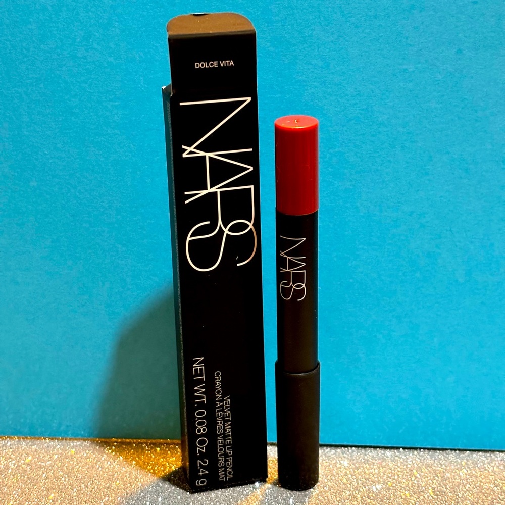 BNIB! NARS Velvet Matte Lip Pencil in DOLCE VITA 👄